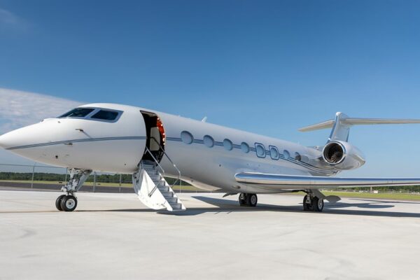 2014-Gulfstream-G-650-ER-VK