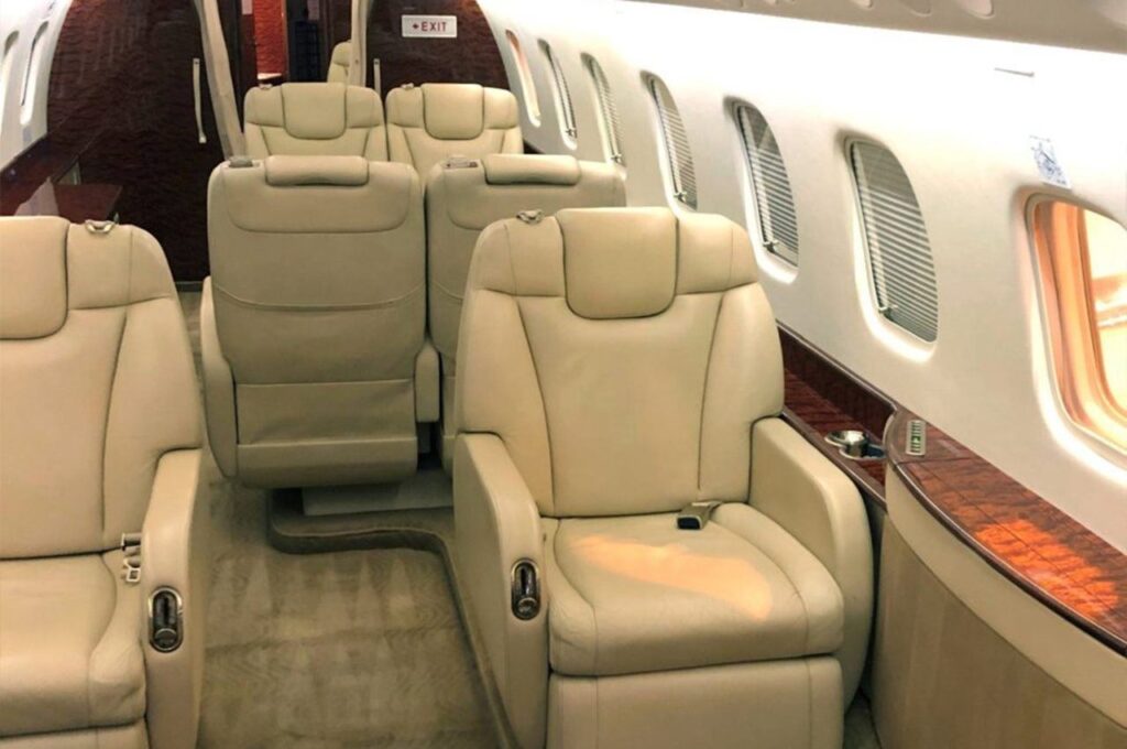 Embraer Legacy 650