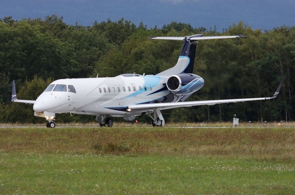 Embraer Legacy 650