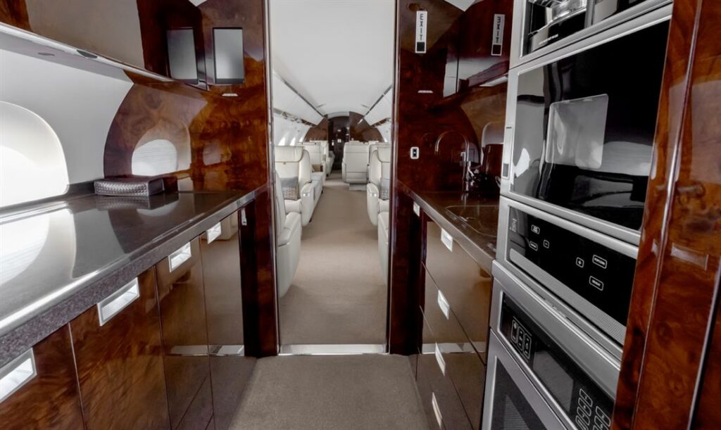 2014-Gulfstream-G-650-ER-VK